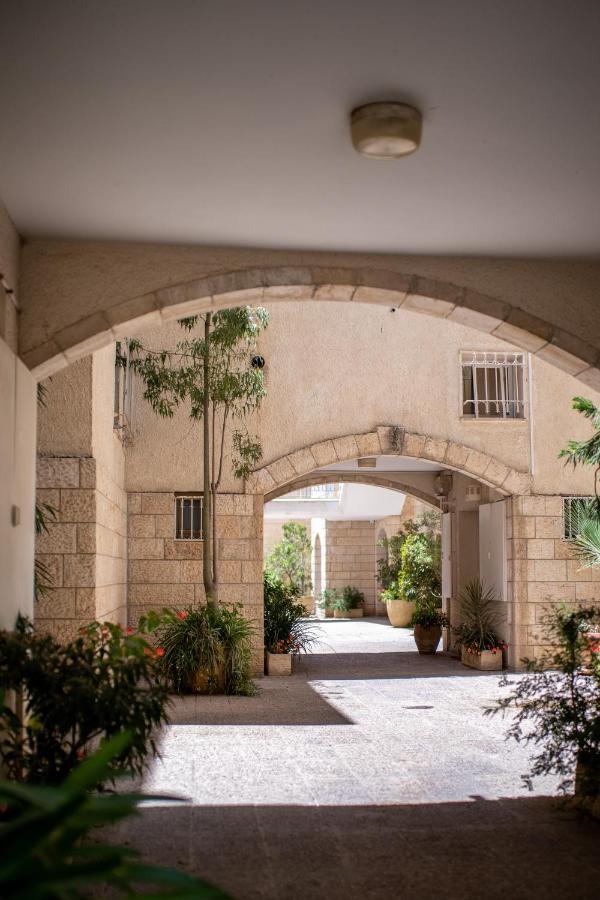Spacious By The Orient Hotel - 4 Bdr Apartment Ierusalim Exterior foto